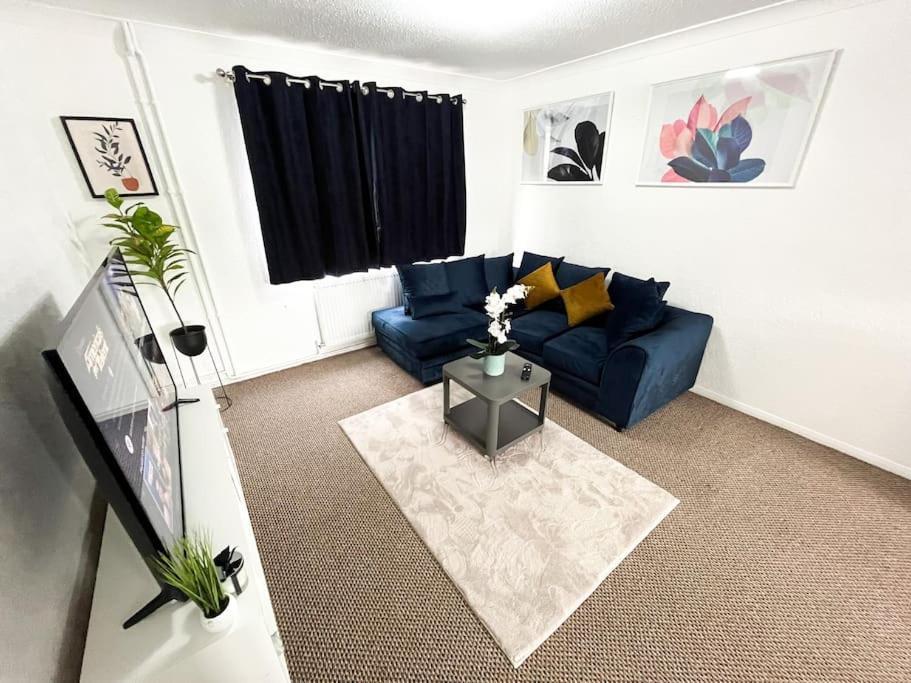 3 Bedroom House With Free Parking Chatham  Exteriér fotografie